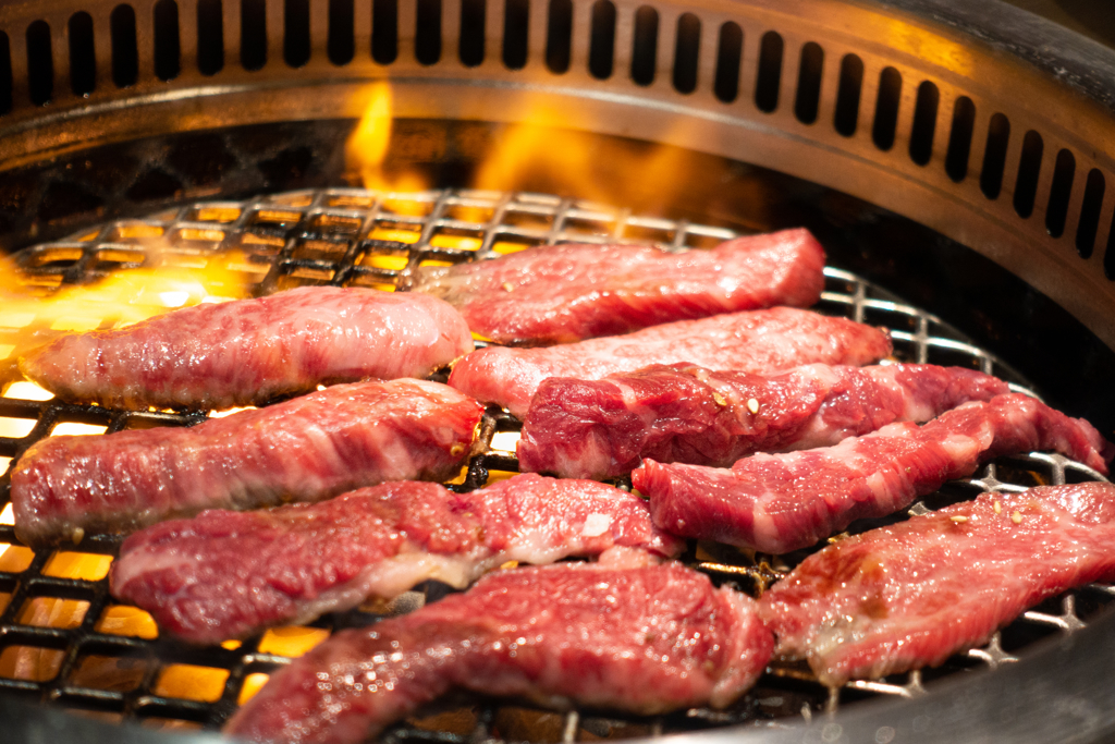 当外国人水鱼! 日本烧肉店英文菜单贵且量少