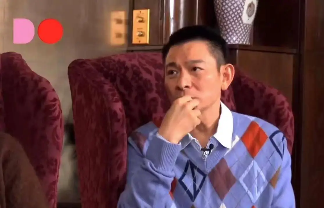 刘德华自曝与妻分隔两地 “不知她喜欢我什么”