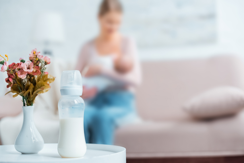 母乳与奶粉各有益处？/吴玉莲