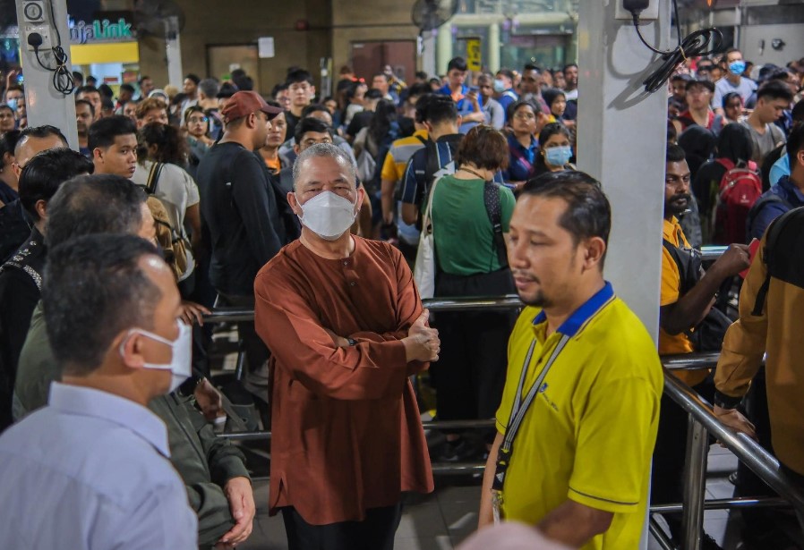 法迪拉：仅限大马公民使用 6月起大马新加坡启用QR通关
