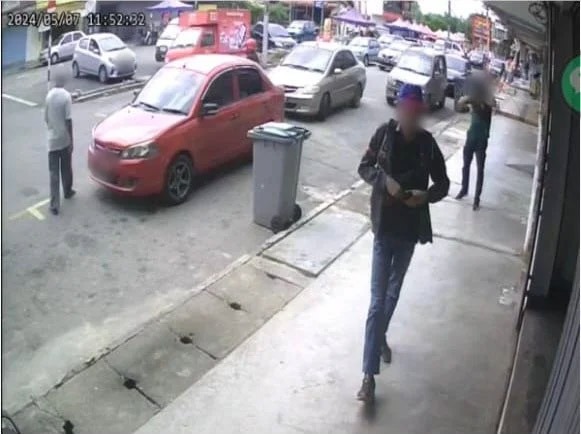 3人持仿真枪抢3店铺 革职警员公务员等延扣7天