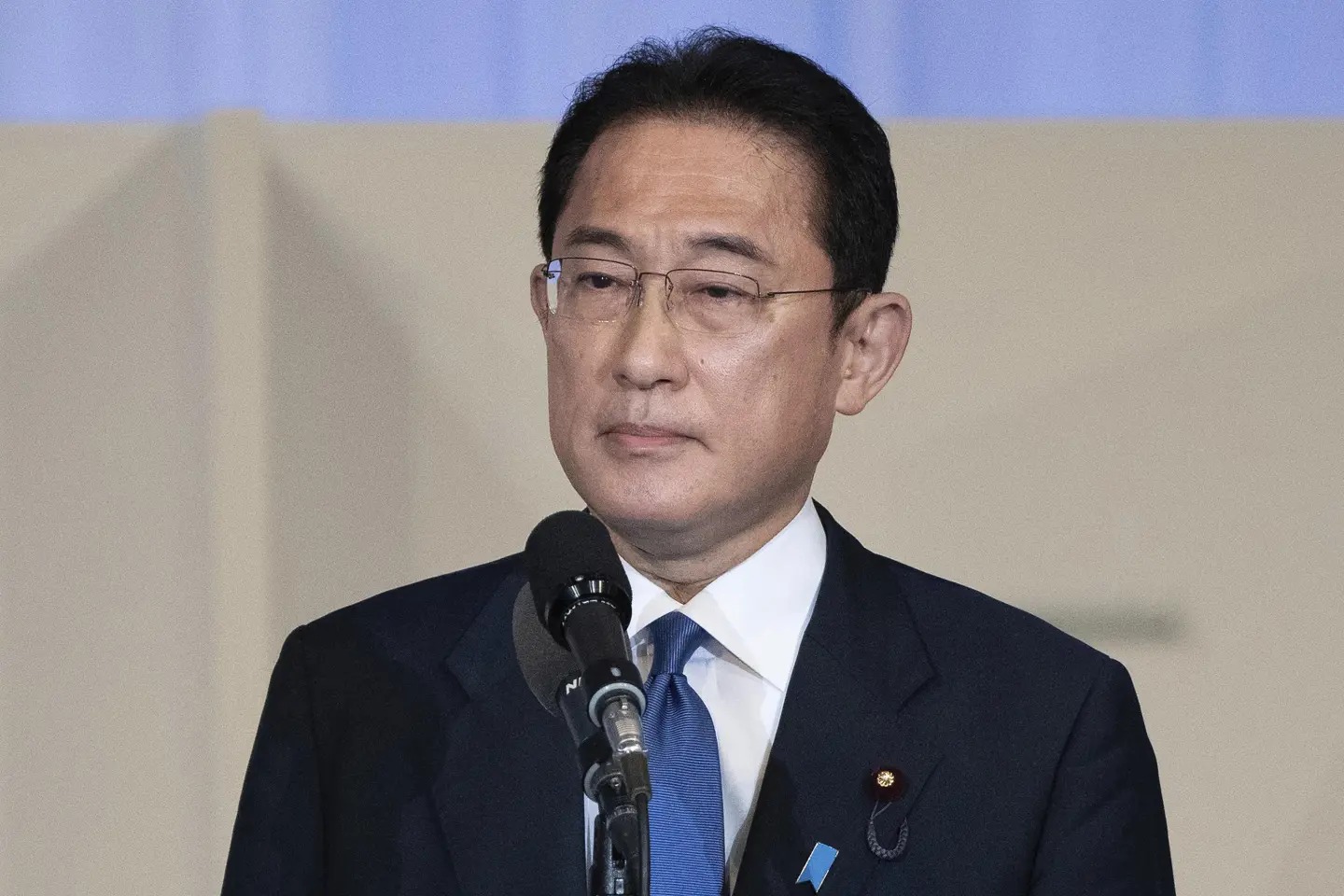 岸田文雄