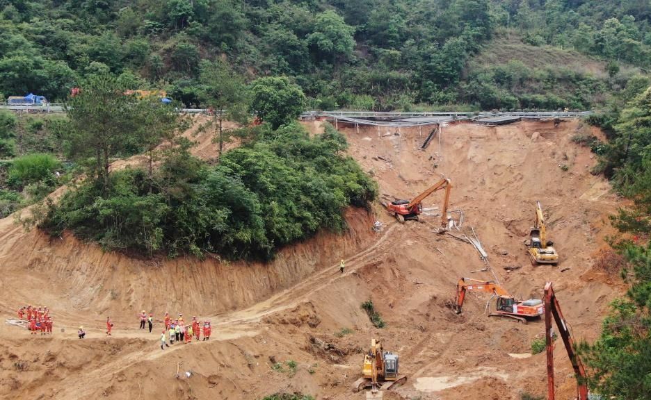 梅大高速公路 梅龙高速公路