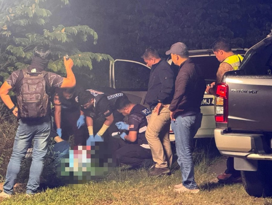 飙车潜逃·朝警开枪 2悍匪干案中途遭歼灭