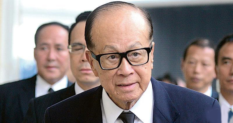 李嘉誠（取自《明報》檔案照）