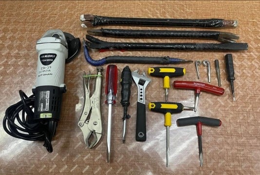 专破门行窃及偷车 大叔行窃团伙瓦解
