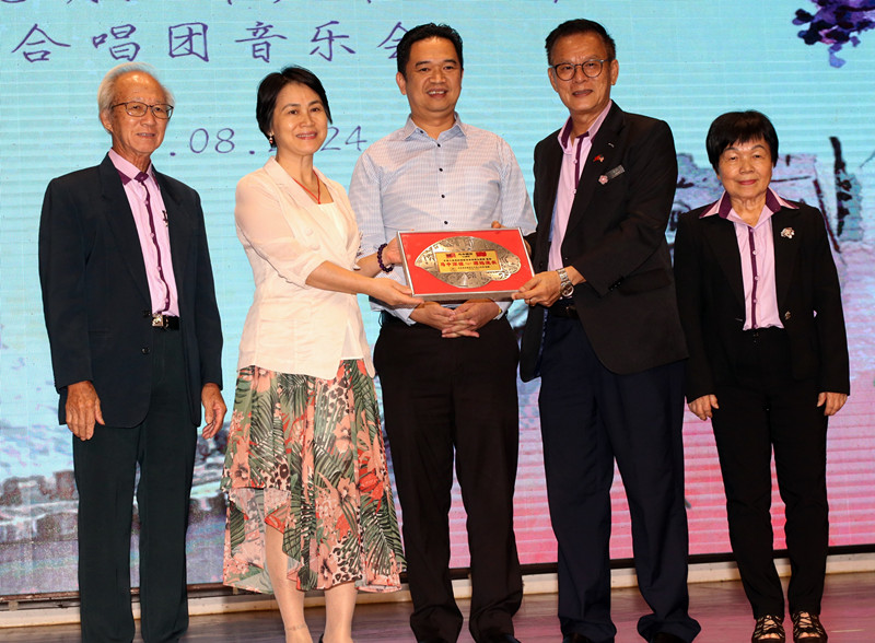 马翠宏:免签证同等30天 马中仍在密切磋商
