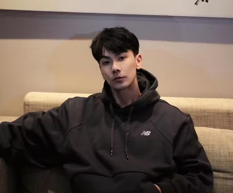 戴向宇