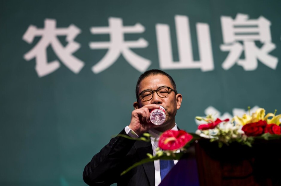 农夫山泉董事长锺睒睒称 成为首富让他“失去自由”