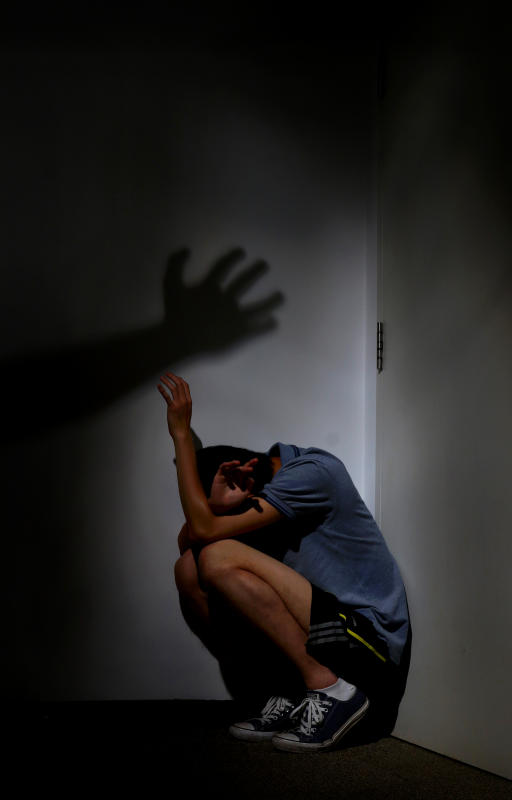 违规即刻开除 天上人间禁员工吸“飘飘”