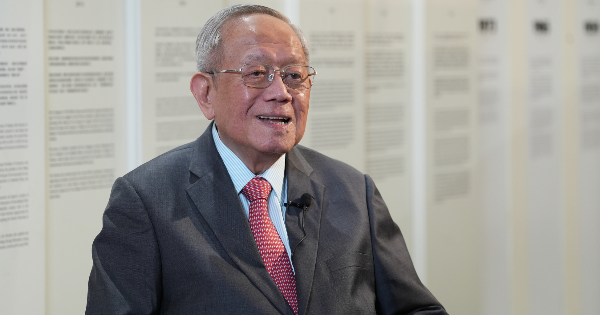 锺廷森:世界华商大会助无缝对接 知己知彼开拓商机