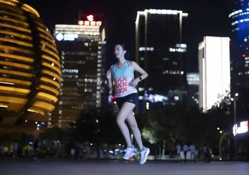 徐艺铭 奥运马拉松(取自浙报集团“潮新闻”网)