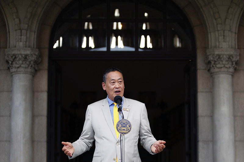 泰国未来两局面 看守内阁或重新选举