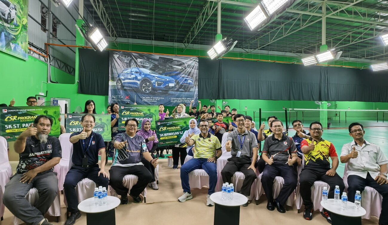 佳护集团赞助芙5小学 各1500小时使用羽球场