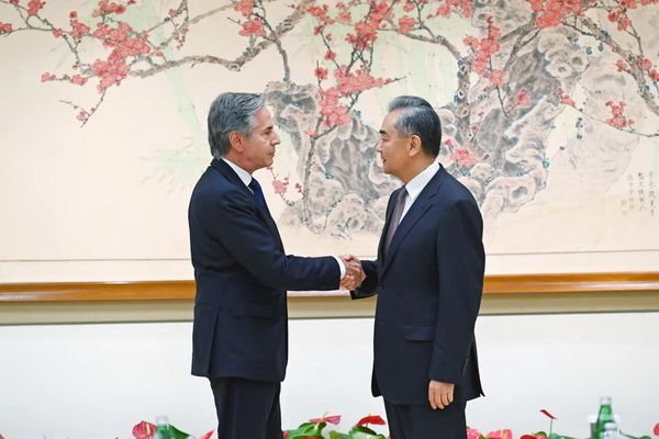 王毅与布林肯会面 促美国勿两副面孔对中国