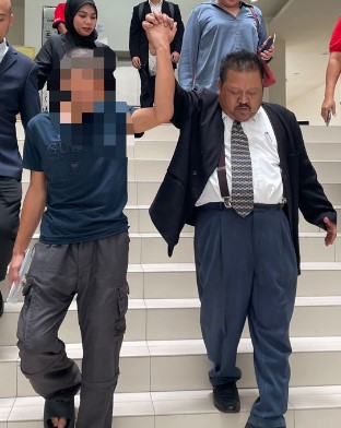 涉亲吻及注视孩童案 “Abang Bas”获释
