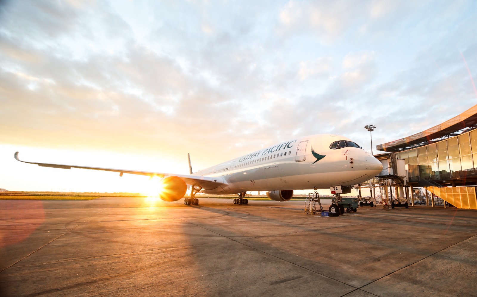 空巴A350“引擎零件故障” 国泰航空取消24趟航班