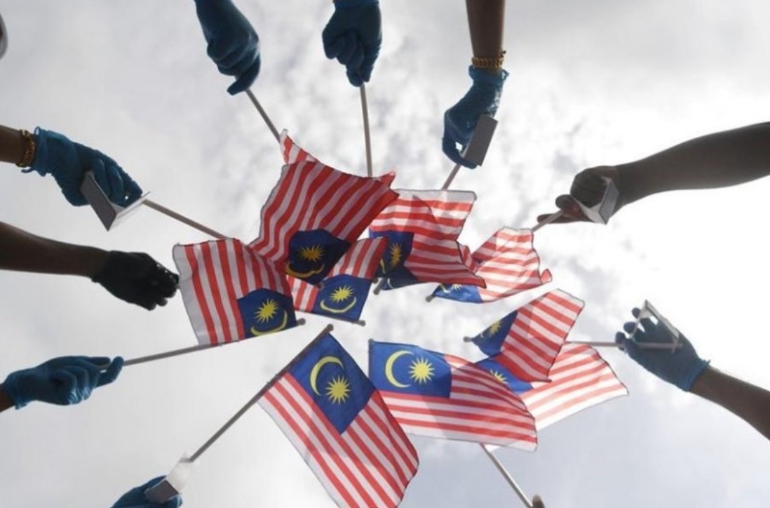 默迪卡各族青年民调 六成华印裔感觉受歧视