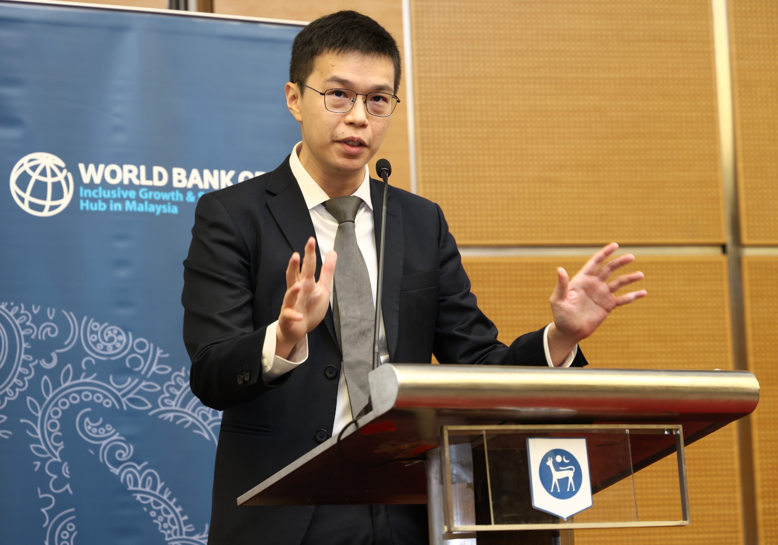 6毕业生抢一个高技能工作 世行:大马恐更多人才外流