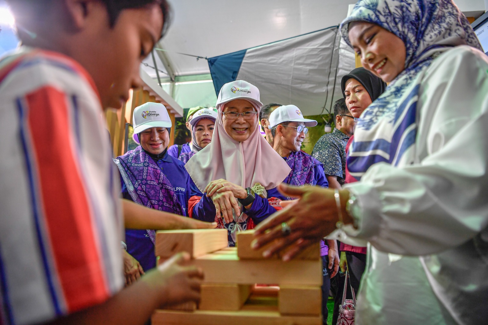 旺阿兹莎出席大马家庭月活动