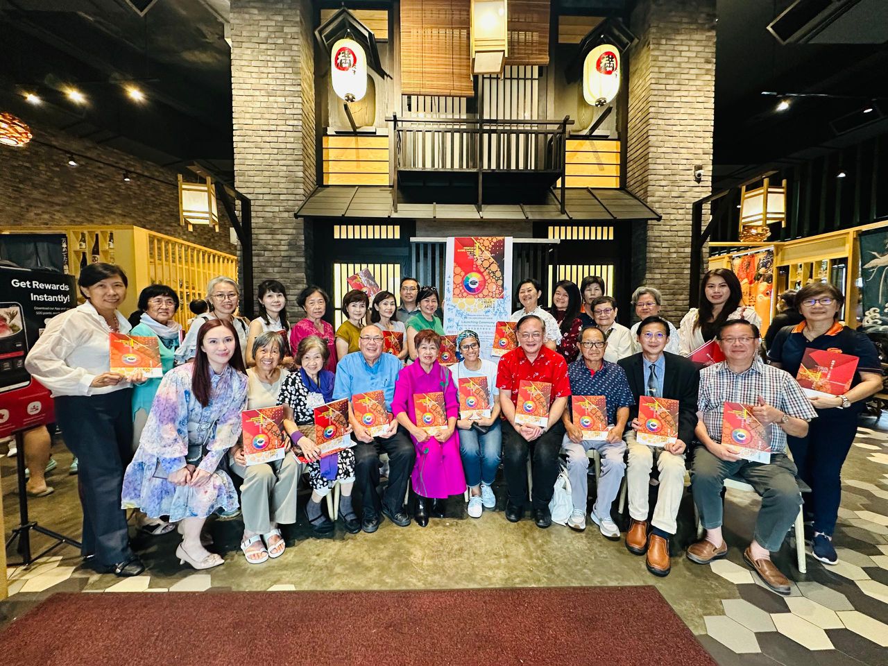 大馬美術家協會推介15周年畫冊