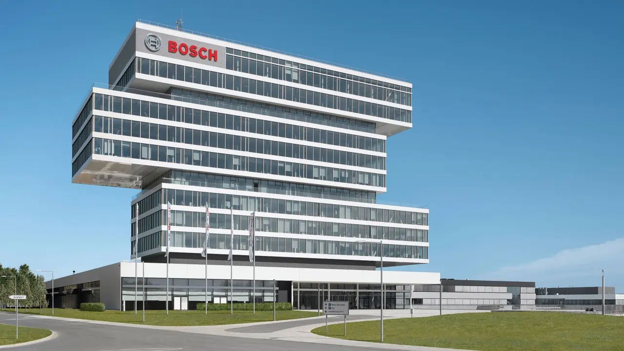 德国汽车产业危机扩大 零件巨头Bosch拟裁员5500人