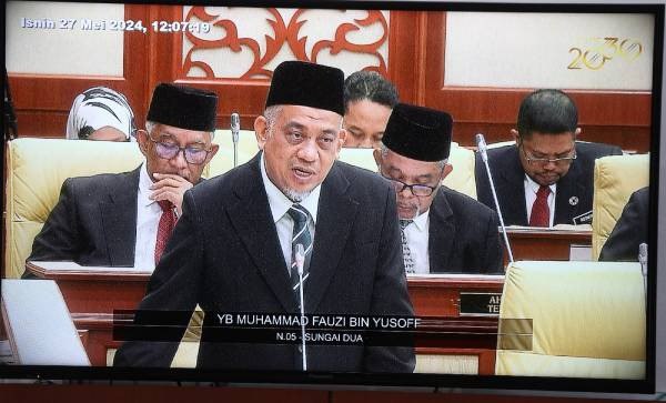 “不敢合照也不接受蛋糕” 槟反对党非议被公仆疏远