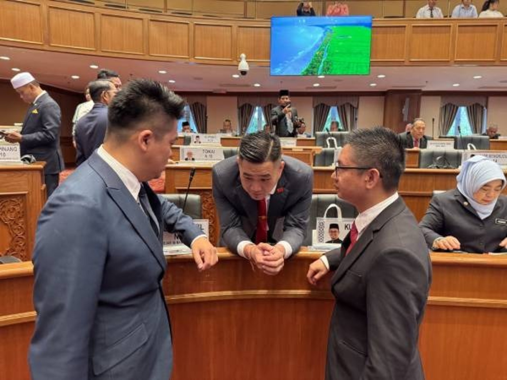 郑瑞隆吁吉慎审大型投资计划