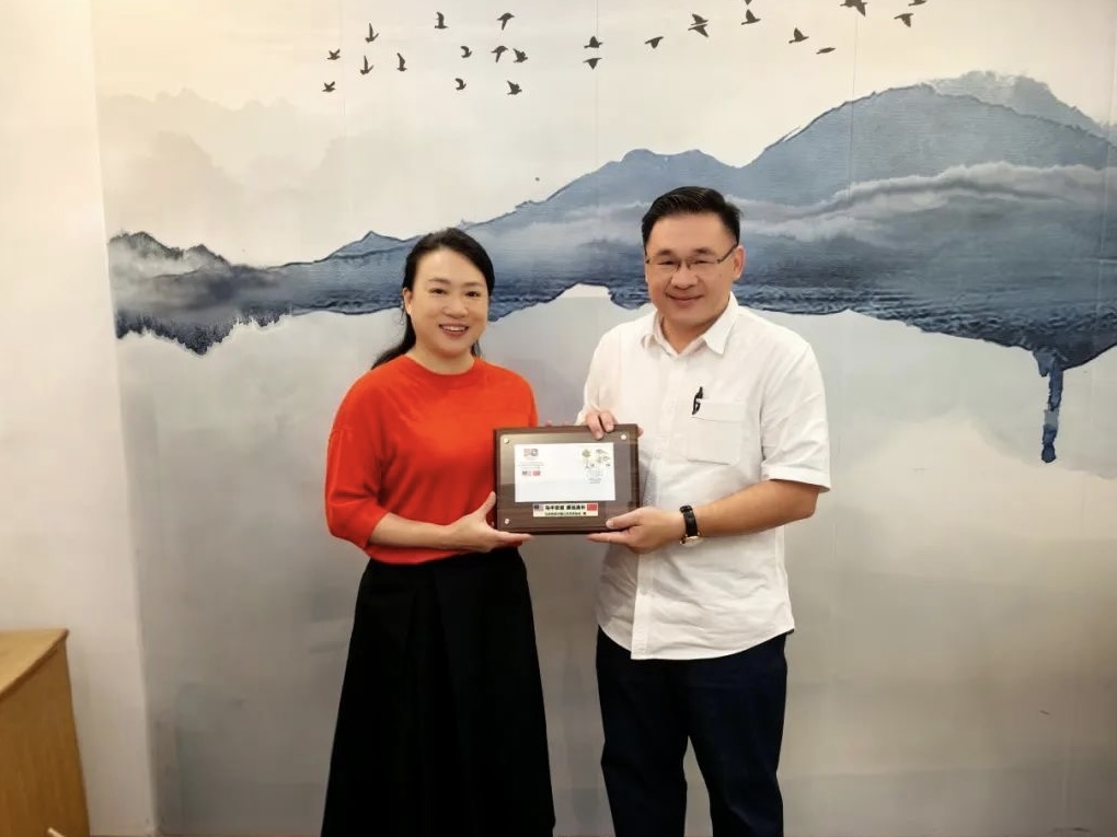 颜天禄:东西方文明历史   海上丝路推动经贸合作