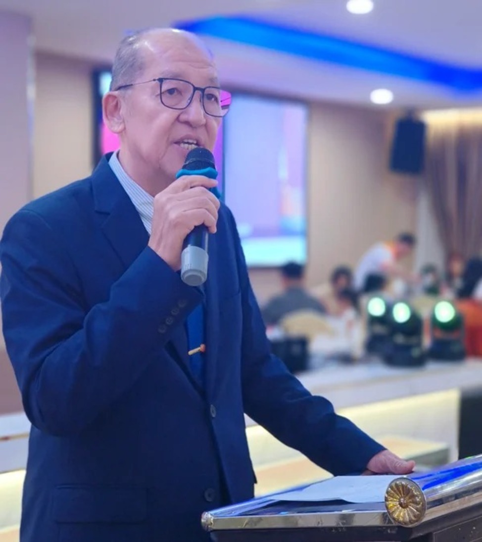 方志民:应果断取消补贴 走私猖獗却怪杂货商