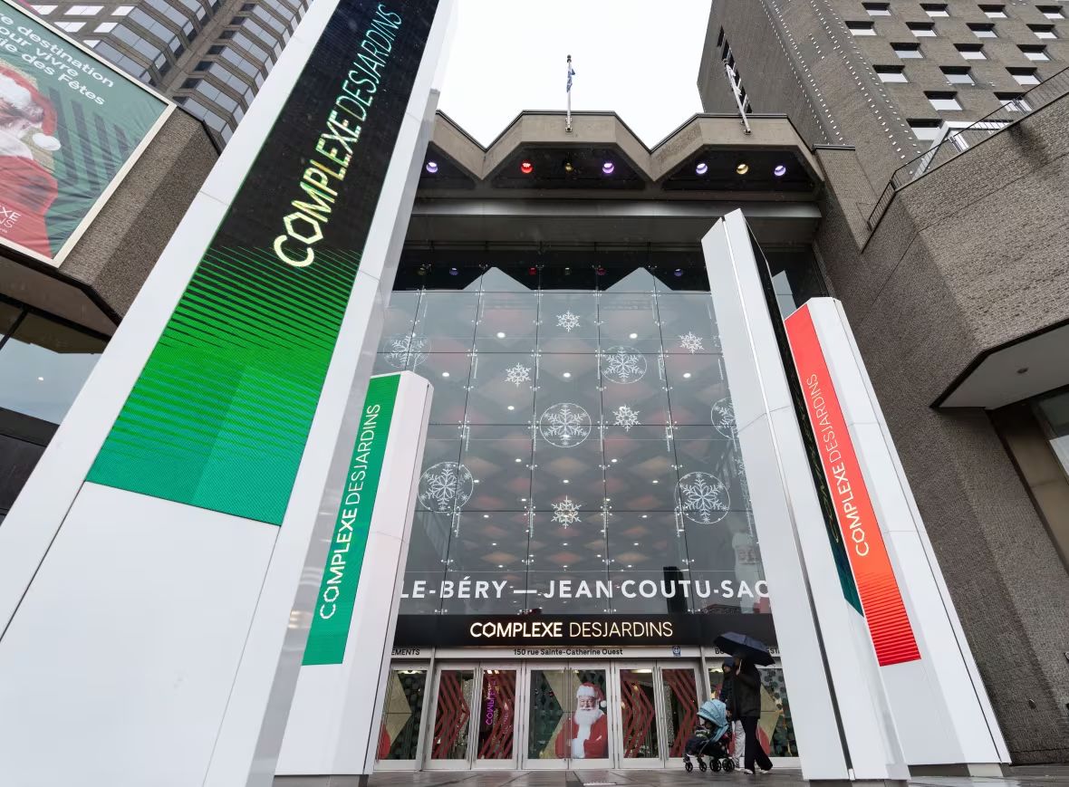 蒙特利尔市中心购物中心Complexe Desjardins(加新社)