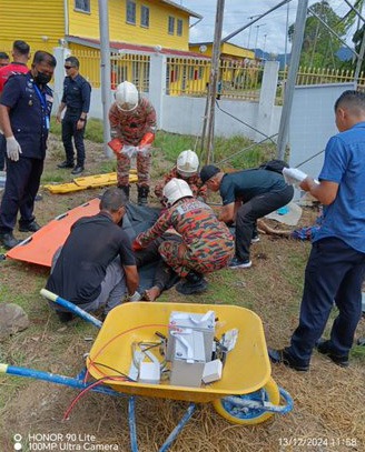 装太阳能板误触高压电 3电工屋顶坠落身亡