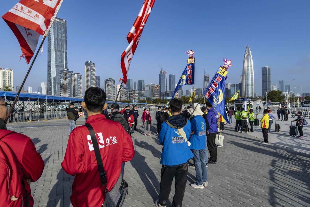 白领最佳职场退路 中国年轻人蜂拥考导游证