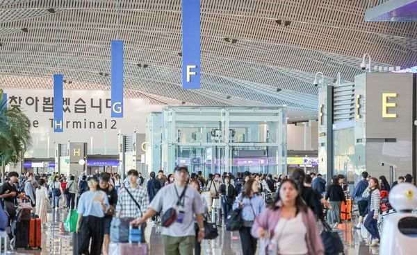 最短只需一个多小时 韩国流行周五下班飞中国