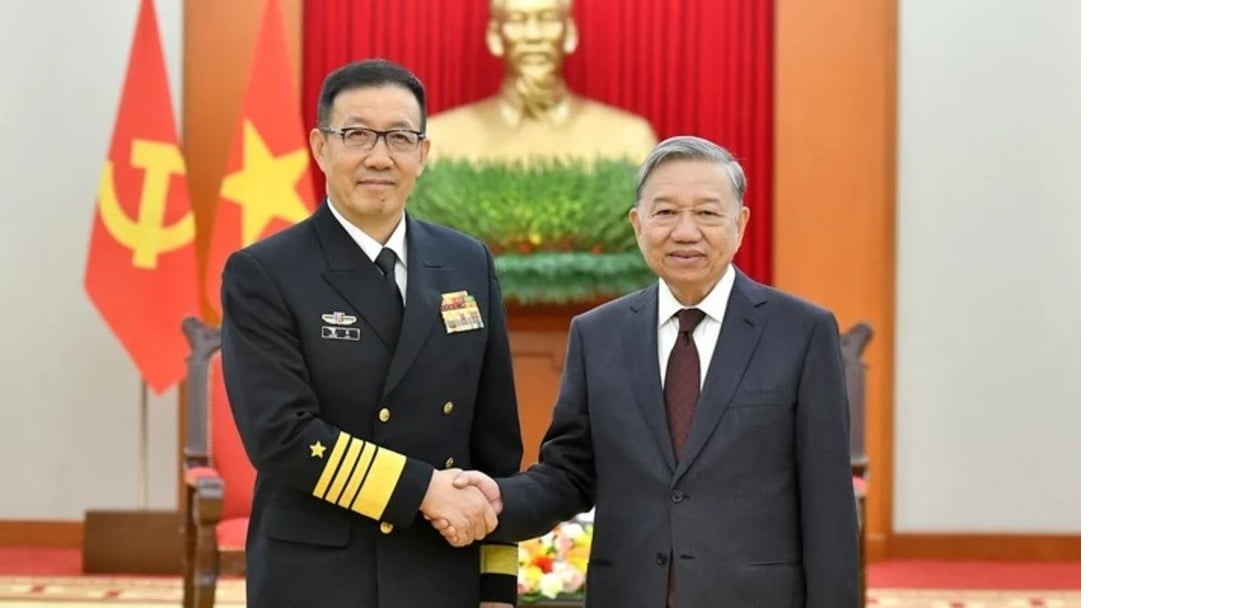 传被查风波后二度亮相 董军往河内见苏林
