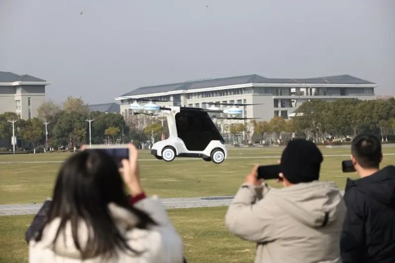 最高時速60公裏 東南大學研發飛行車亮相