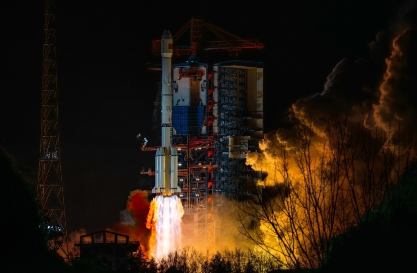 中国成功发射实践二十五号卫星