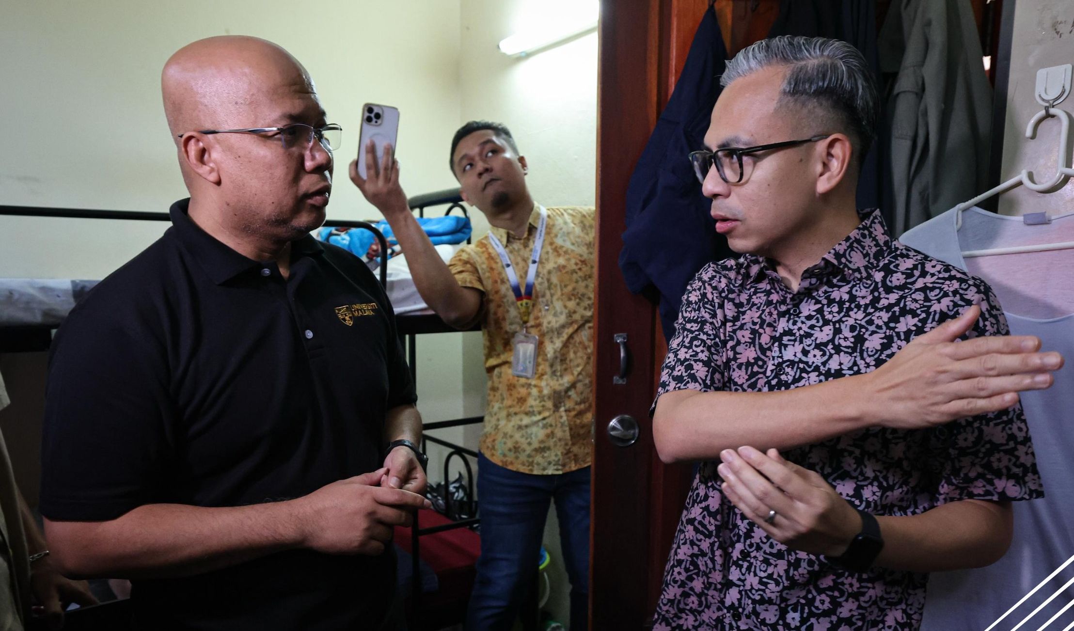 法米 马大巡视Wi-Fi接入点安装工作