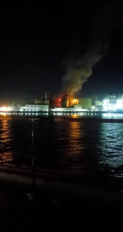 国能发电厂爆炸起火 技术团队检查修复
