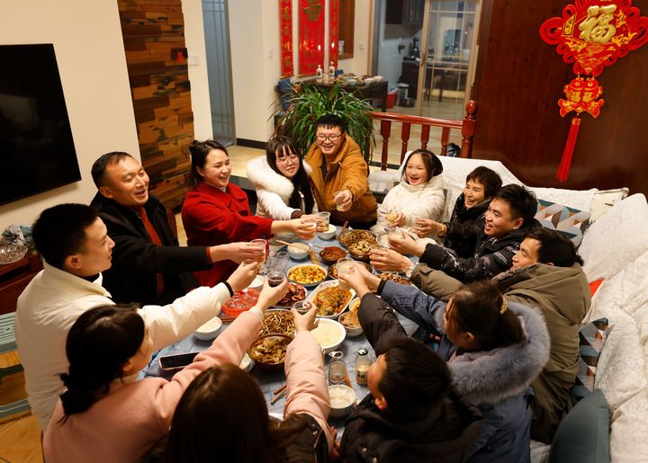 一个新春 中国每户家庭产2kg剩菜剩饭
