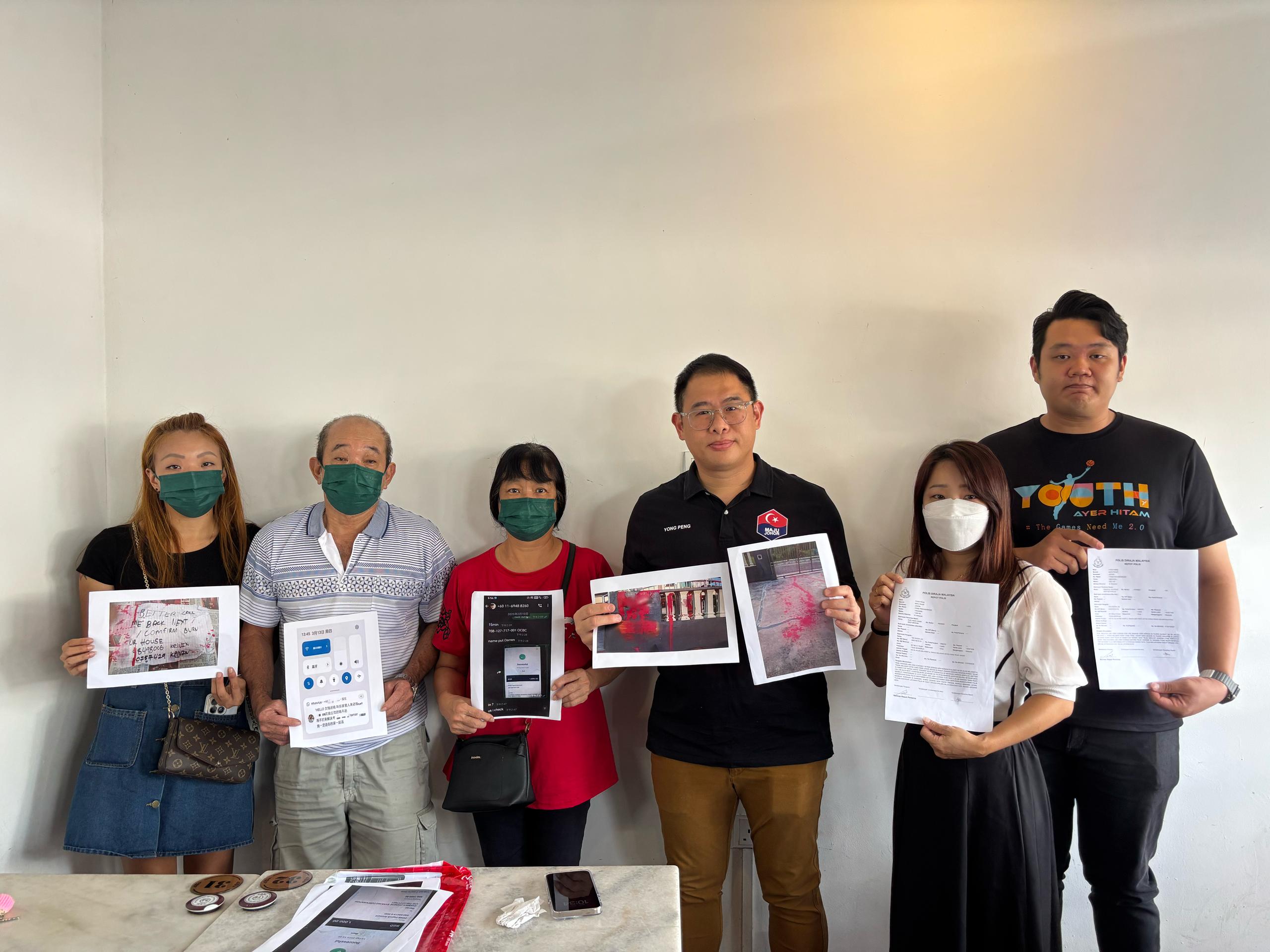遭網友勒索借阿窿  女書記老家被潑漆