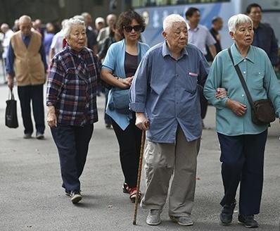 每年净增1000万 中国逾60岁人口破3亿