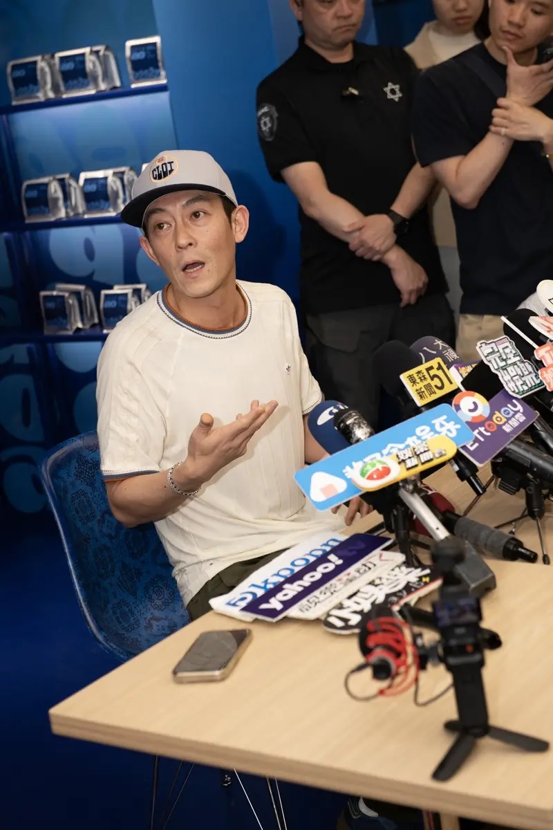 陈冠希赴台湾开咖啡厅 邀好友周杰伦来一杯