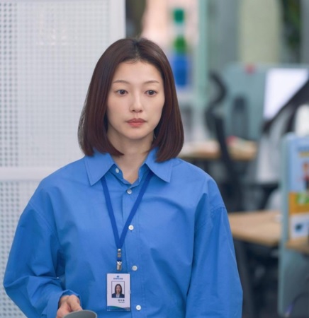 李伊