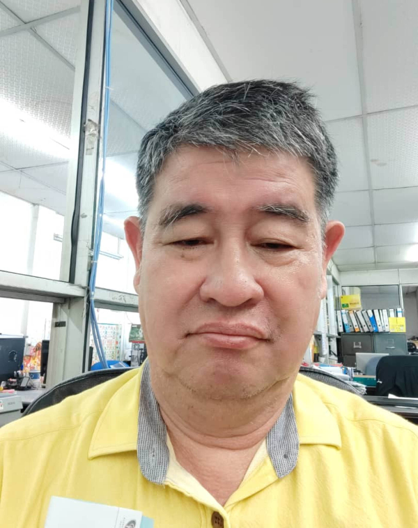 黄坚维