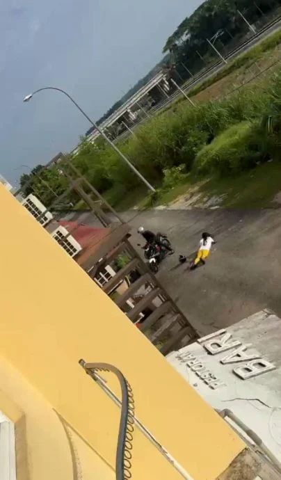 抢劫致伤2妇女 刀匪2小时后落网