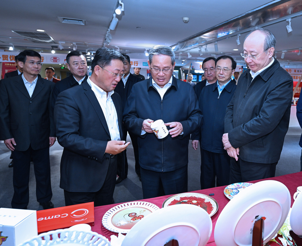 李强深入北京民间调研 中扩大内需抗外部混乱