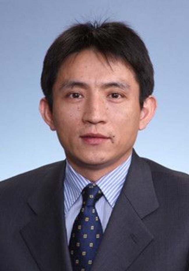 李成钢