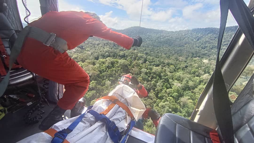 荷兰女游客登山摔倒不治
