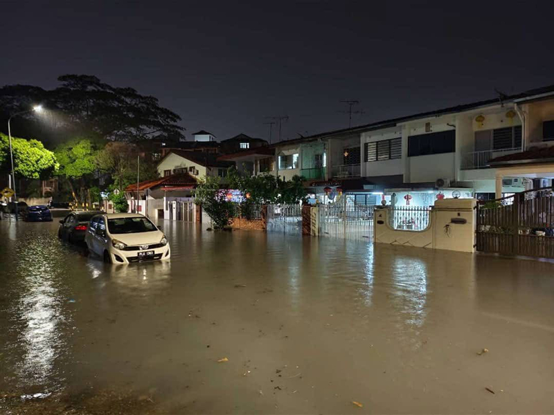 跑马园住宅区淹水
